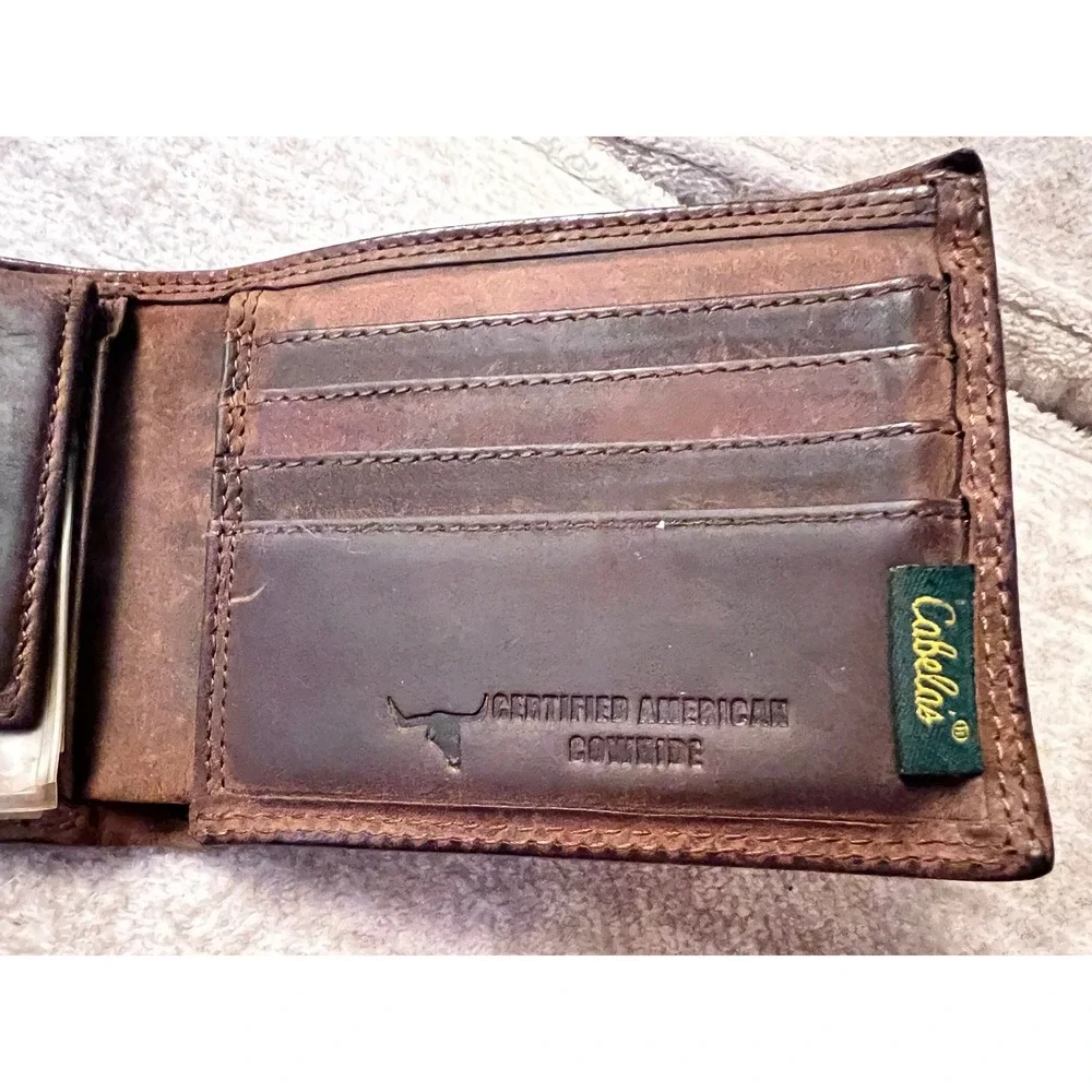 Vtg Cabelas Mens Brown Leather Bifold Wallet 12 Gauge Shotgun Shell Camo Inlay